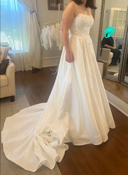Strapless A-Line Wedding dress Size 10