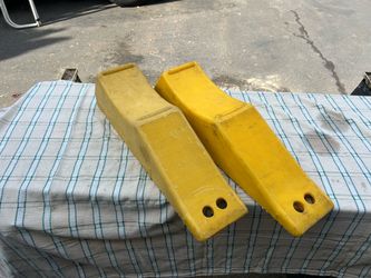 Horse trailer accessories