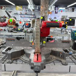 Milwaukee Miter Saw 