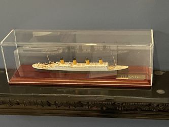 Titanic Ship Model