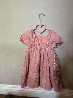 Dresses & shorts