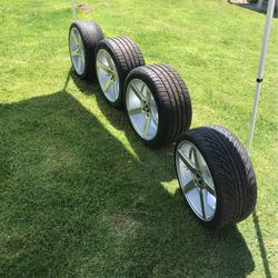 Rims  RTS Racing. 275/40ZR19 Rear,245/35ZR19 Front,rear Tires Bran New,for Chevy Camaro Or Chevy S10 