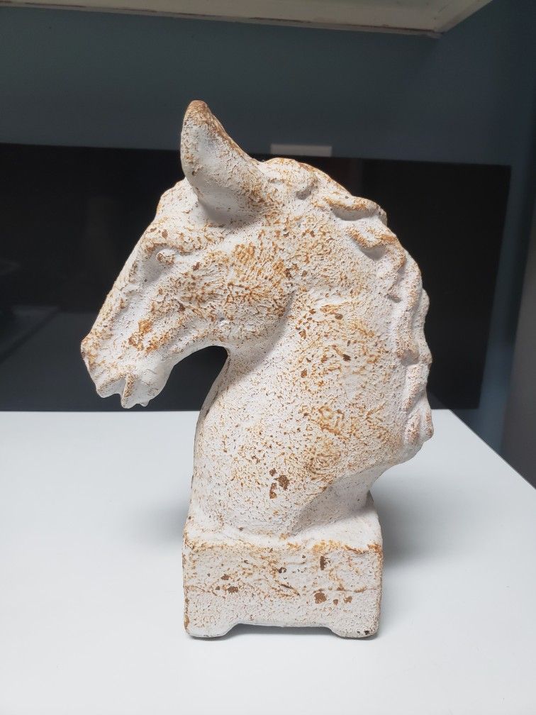12" Heavy Plaster Horse Bust
