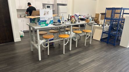 Table with fold in chairs