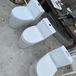 Toilets For Sale 