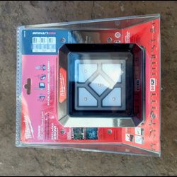 Milwaukee M12 light tool only new