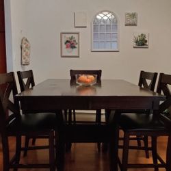 Extendable Kitchen / Dining Table With Chairs