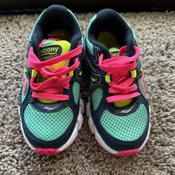 Brand New Saucony Katoro Sneakers  With Laces For Girl Size 10