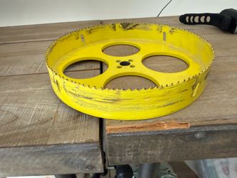 8 1/4 hole saw used one time