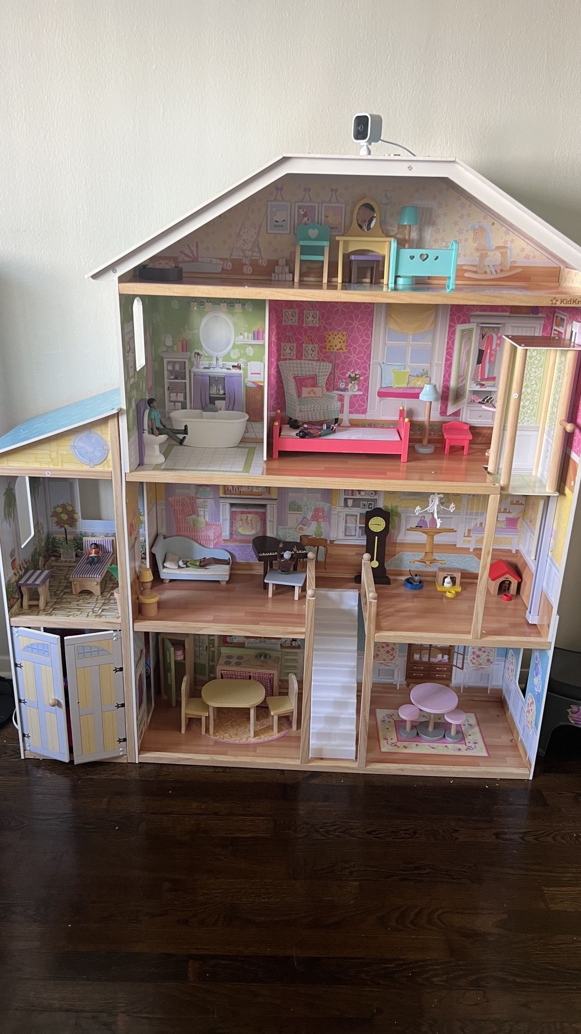 Beautiful Dollhouse