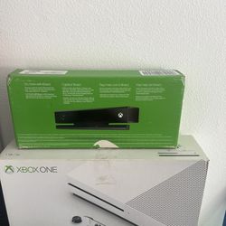 Microsoft Xbox One Console 1TB White+ Xbox One Kinect Sensor