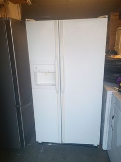 GE refrigerator