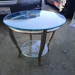 Three Piece Round Bevel Tempered Glass End Table With Metal Frame Body 
