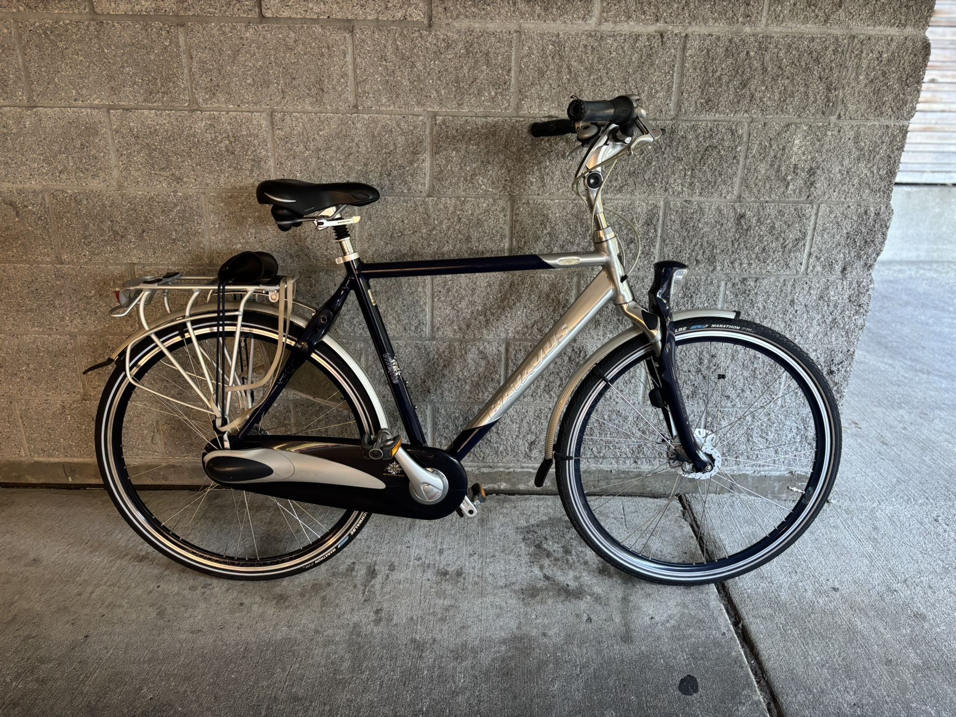 Dutch-built Batavus commuter bike XL(tall People) – super smooth and comfortable ride!