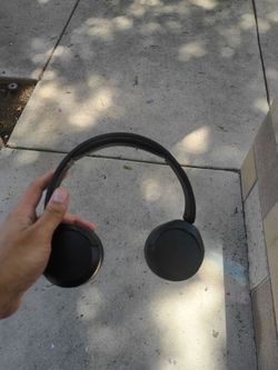 *Premium*Sony headphones