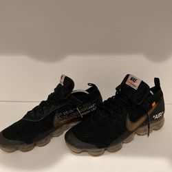 Off White Vapormaxes