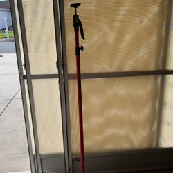 Adjustable Pole!