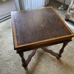 End/Side Table