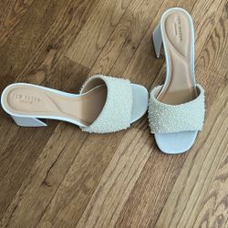 TED BAKER WHITE PEARLED HEELS