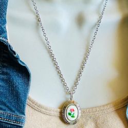 Vintage Rose Oval Locket Necklace, Womens Boho Hippie Love Flower Floral Necklace