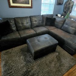 Black/gray sofa sectional