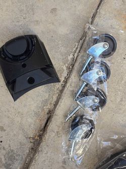 RIDGID Wet/Dry Vac Caster Wheels and Feet Set