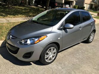 2012 mazda 2