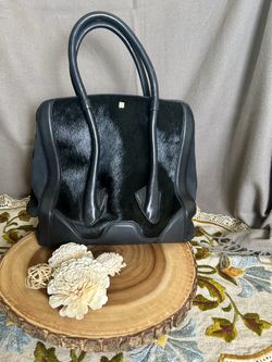 Pour La Victoire Tote