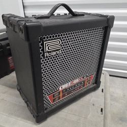 Roland CUBE 40XL Guitar Amplifier. Good Condition