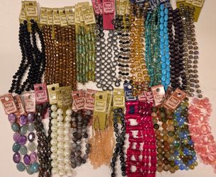 Lot (AO) of Assorted Bead Strands