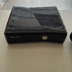 Xbox 360 Console (250GB Memory), Controllers, & Games