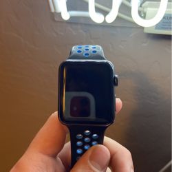 Apple Watch Series 3, 42mm
