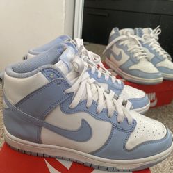 Air Jordan Mids Women’s Size 7 