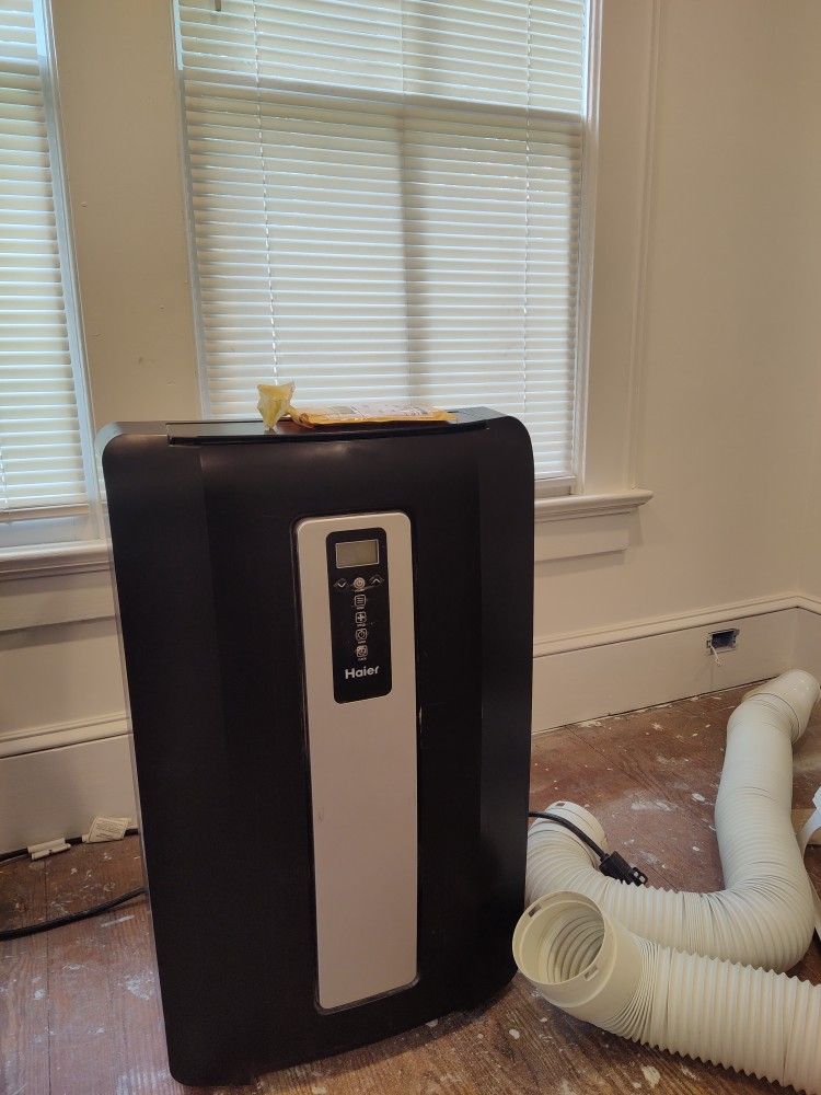 Haier 14,000 BTU Portable Dual Hose Air Conditioner Model HPF14XCM-B