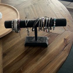 Bracelet Holder With bracelets 