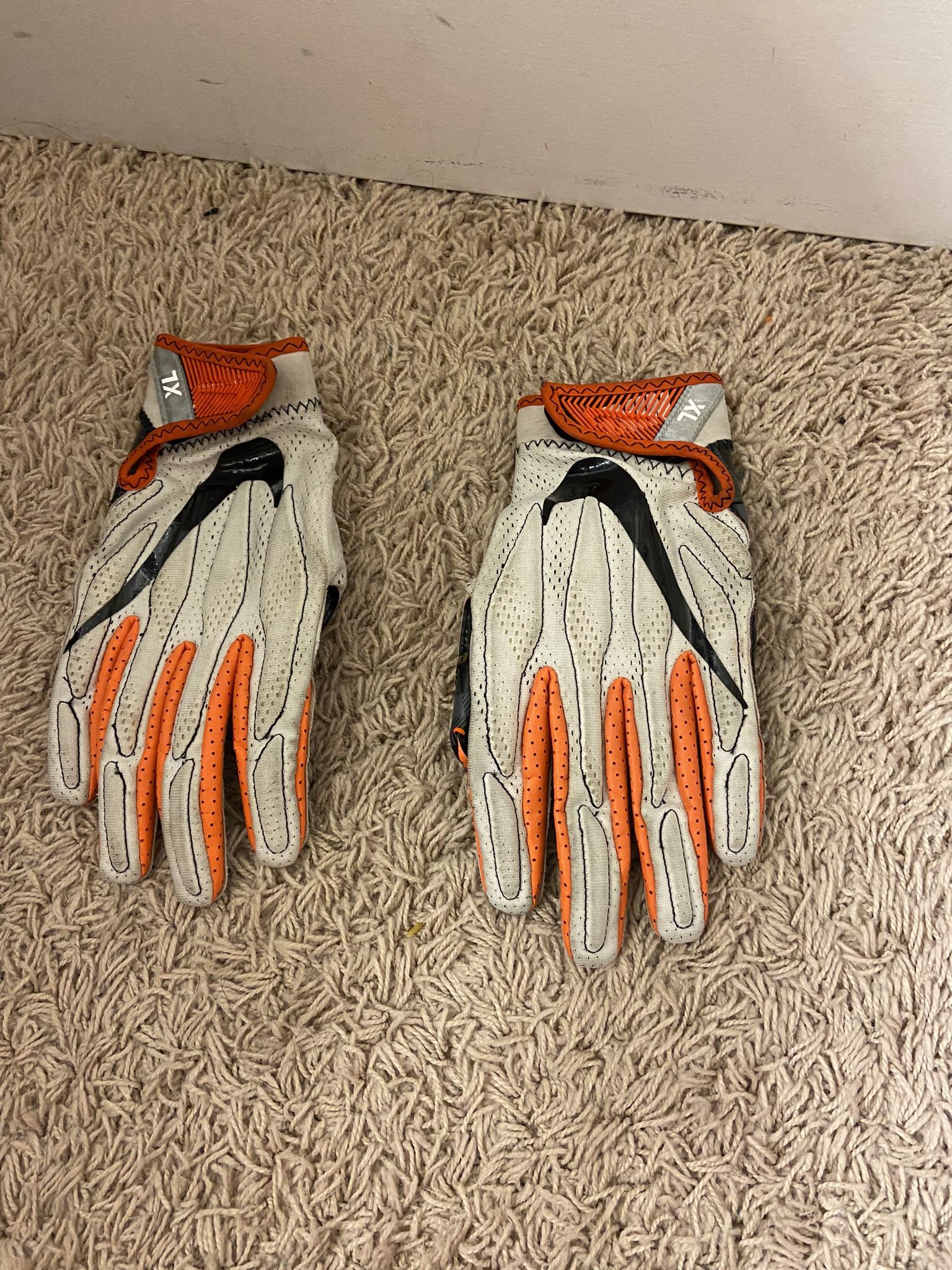Oregon state university lineman football gloves