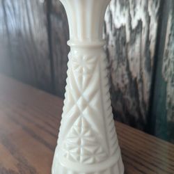 Vintage Anchor Hocking Milk Glass Vase
