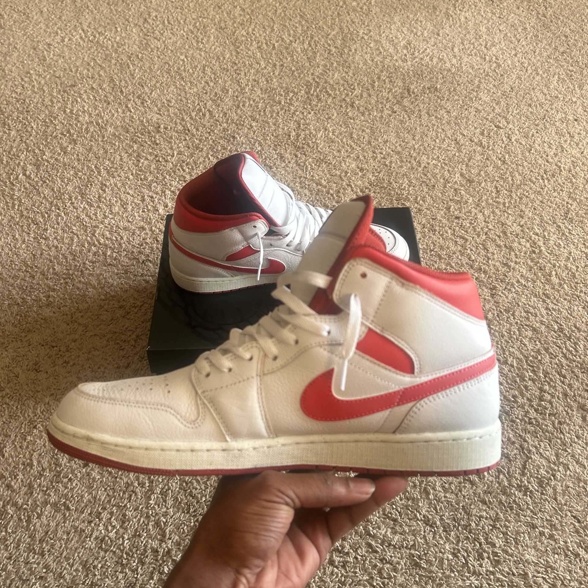 Air Jordan 1s Mid