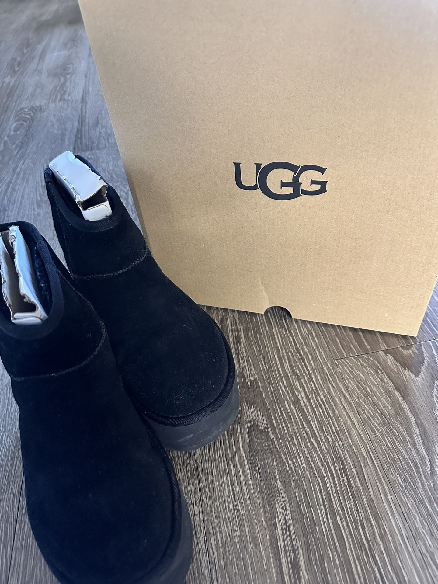 UGG Classic mini platform-black