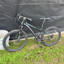 Schwinn  Sidewinder 21 Speed Mountain Bike 26”