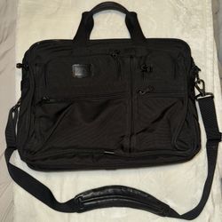 TUMI - ALPHA Expandable Organizer Laptop Briefcase