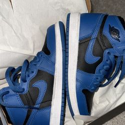 Boys Jordan 1 Retro High