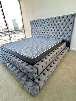 All New Button Tufted Velvet Queen 2 Step Platform Bed Same Day Delivery And Financing Available 