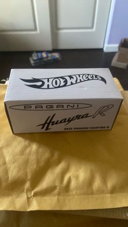Hot Wheels RLC Exclusive ‘21 Pagani Huayra R. Factory Sealed Box.