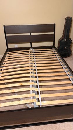 IKEA Trysil full size bed frame with slats like new