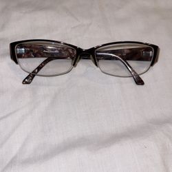 Woman’s Tommy Bahama prescription eyeglass frames, Asking 50% off Retail Price 