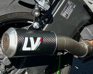 LIGHTLY USED Leo Vince LV-10 CARBON FIBER slip on exhaust for ZX-6R