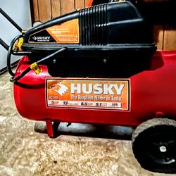 Husky 5HP 13 Gal Air Compressor 