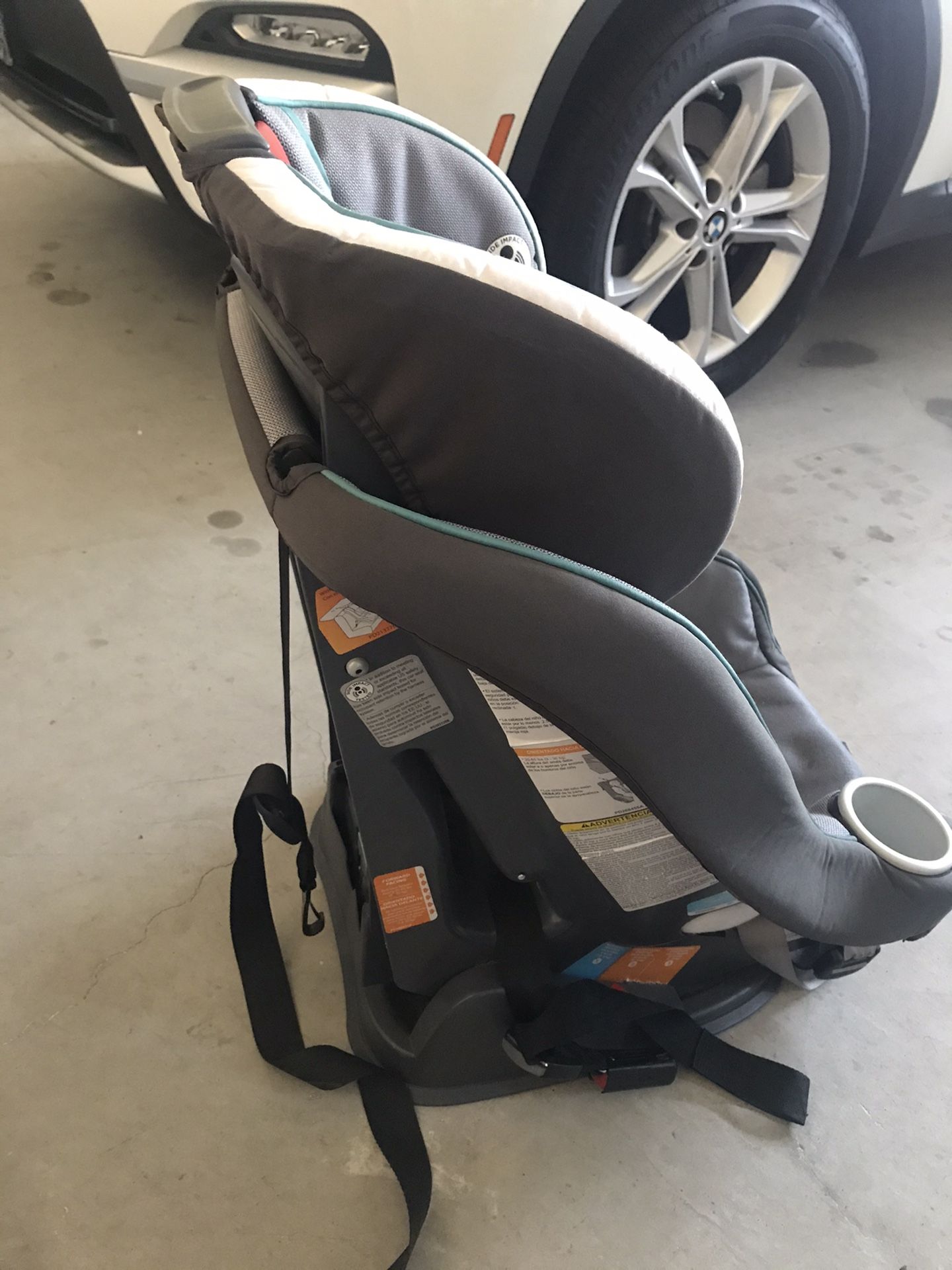 Car seat Graco with recline and 8 position head set for Sale in Cerritos, CA OfferUp