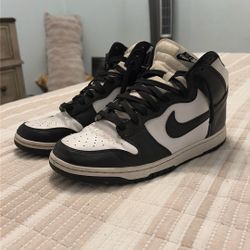 Nike Dunks Size 12